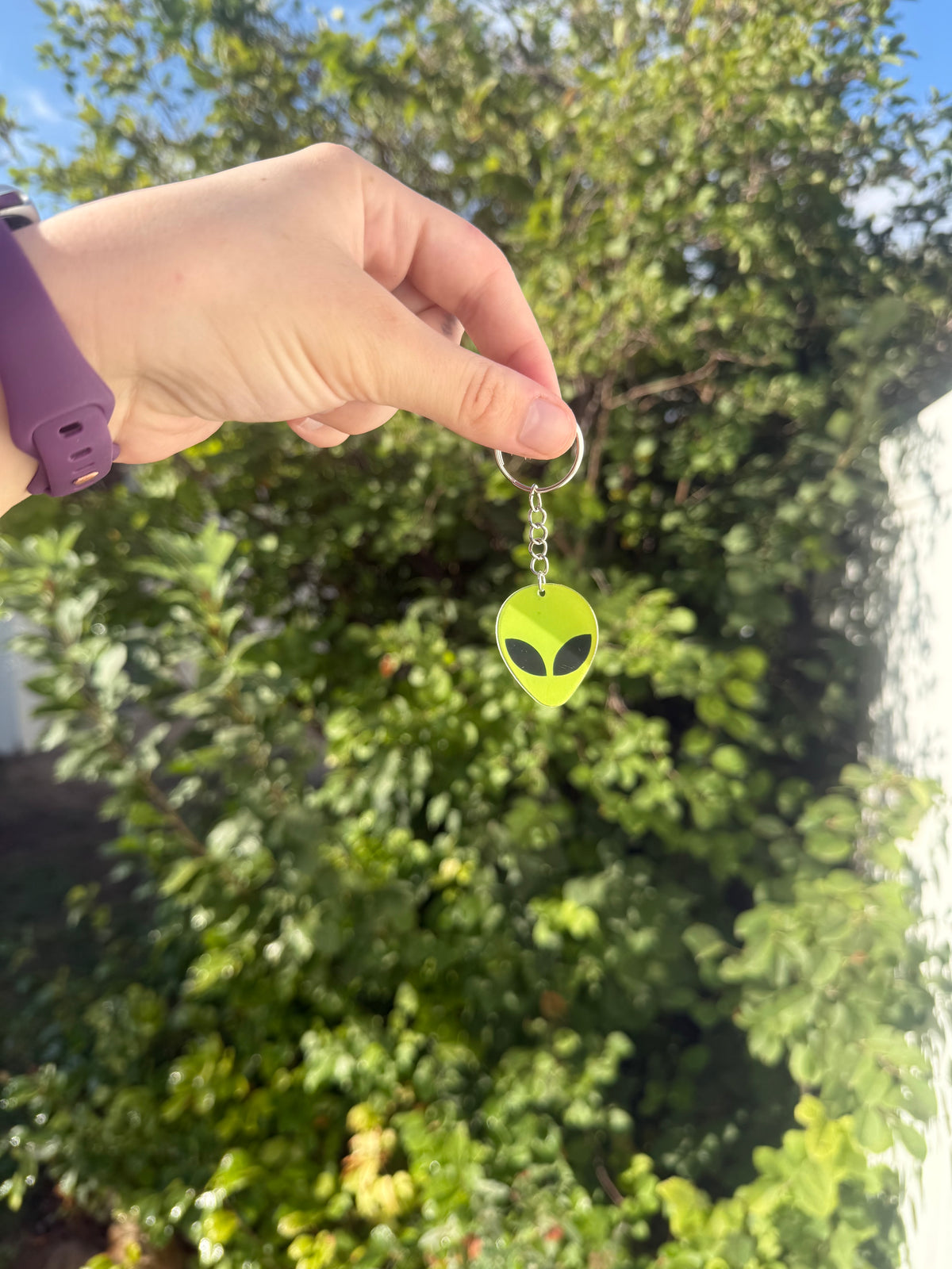 Handmade Alien Keychain – Choose Your Color
